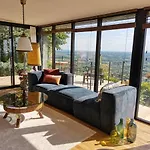 Lodge-belvedere Sur Les Hauteurs De 山林小屋 *