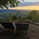Lodge-belvedere Sur Les Hauteurs De 山林小屋