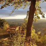 山林小屋 Lodge-belvedere Sur Les Hauteurs De 维琪