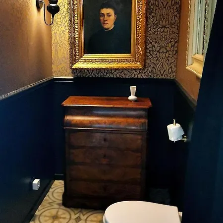 Lodge Lodge-belvedere Sur Les Hauteurs De *