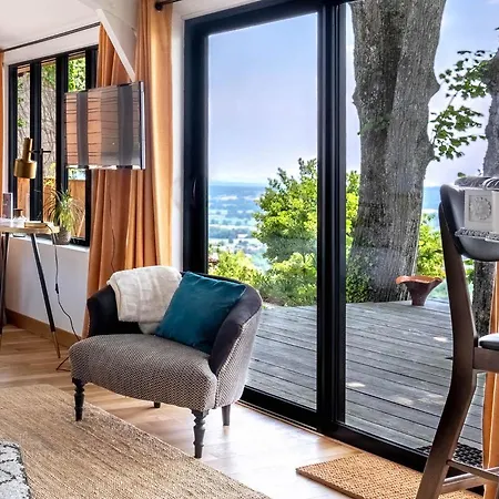 Lodge-belvedere Sur Les Hauteurs De * Vichy