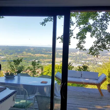 Lodge-belvedere Sur Les Hauteurs De Виши