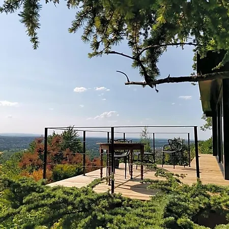 Lodge-belvedere Sur Les Hauteurs De Chata Vichy