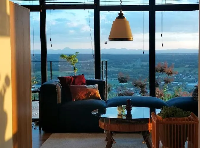 Lodge Lodge-belvedere Sur Les Hauteurs De Vichy