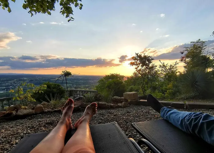 Lodge-belvedere Sur Les Hauteurs De Lodge