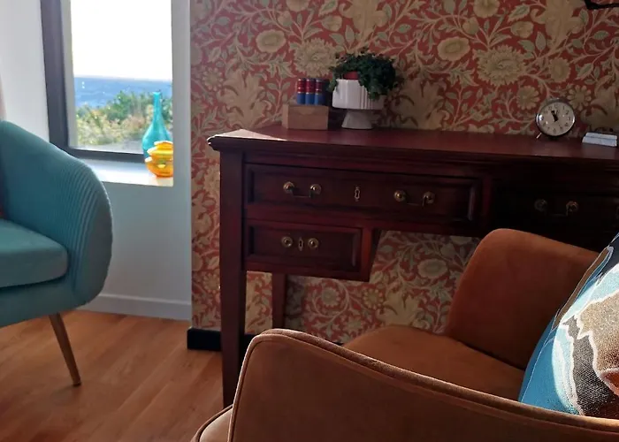 Lodge-belvedere Sur Les Hauteurs De Lodge Vichy