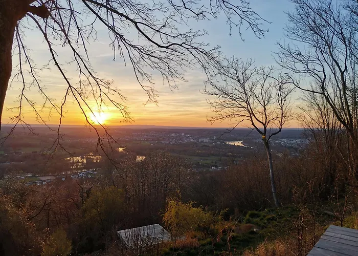Lodge Lodge-belvedere Sur Les Hauteurs De Vichy