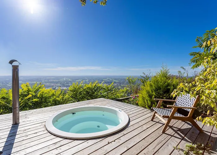 Lodge-belvedere Sur Les Hauteurs De Vichy