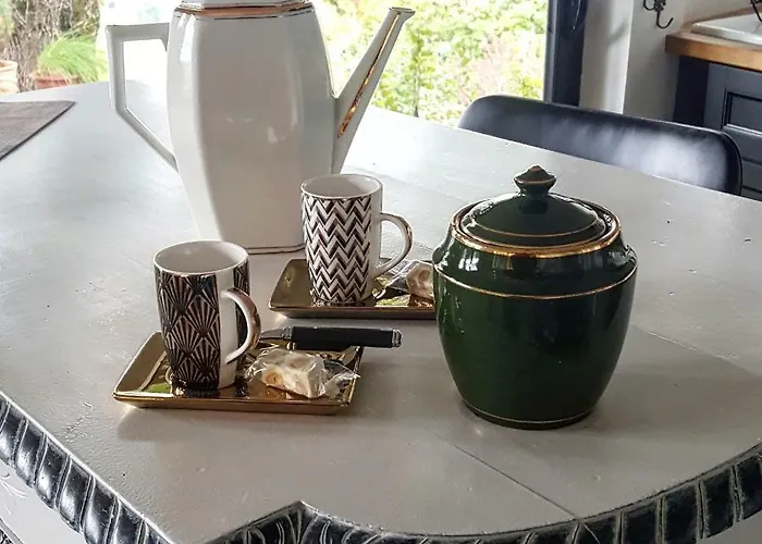 Lodge-belvedere Sur Les Hauteurs De * Vichy