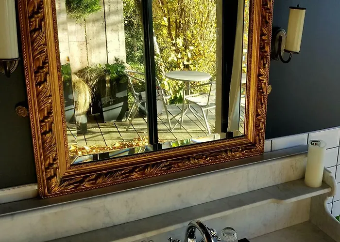 Lodge-belvedere Sur Les Hauteurs De Lodge